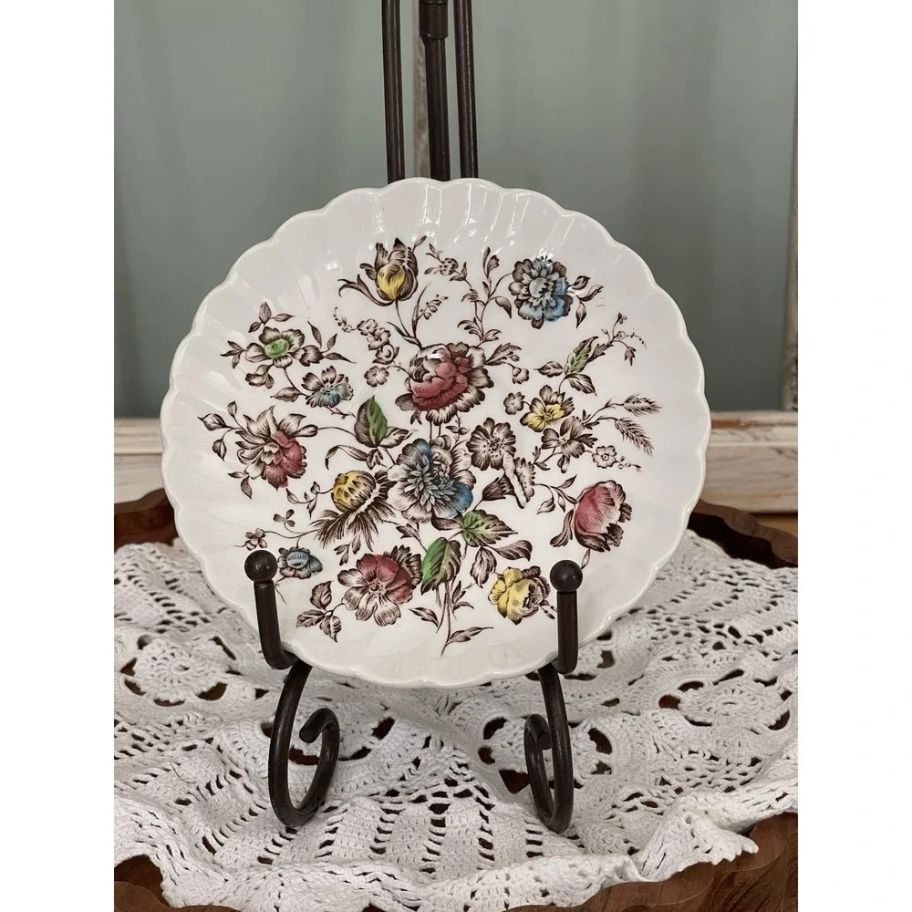 Vintage Johnson Brothers Staffordshire Bouquet 6 Piece Setting England IRONSTONE